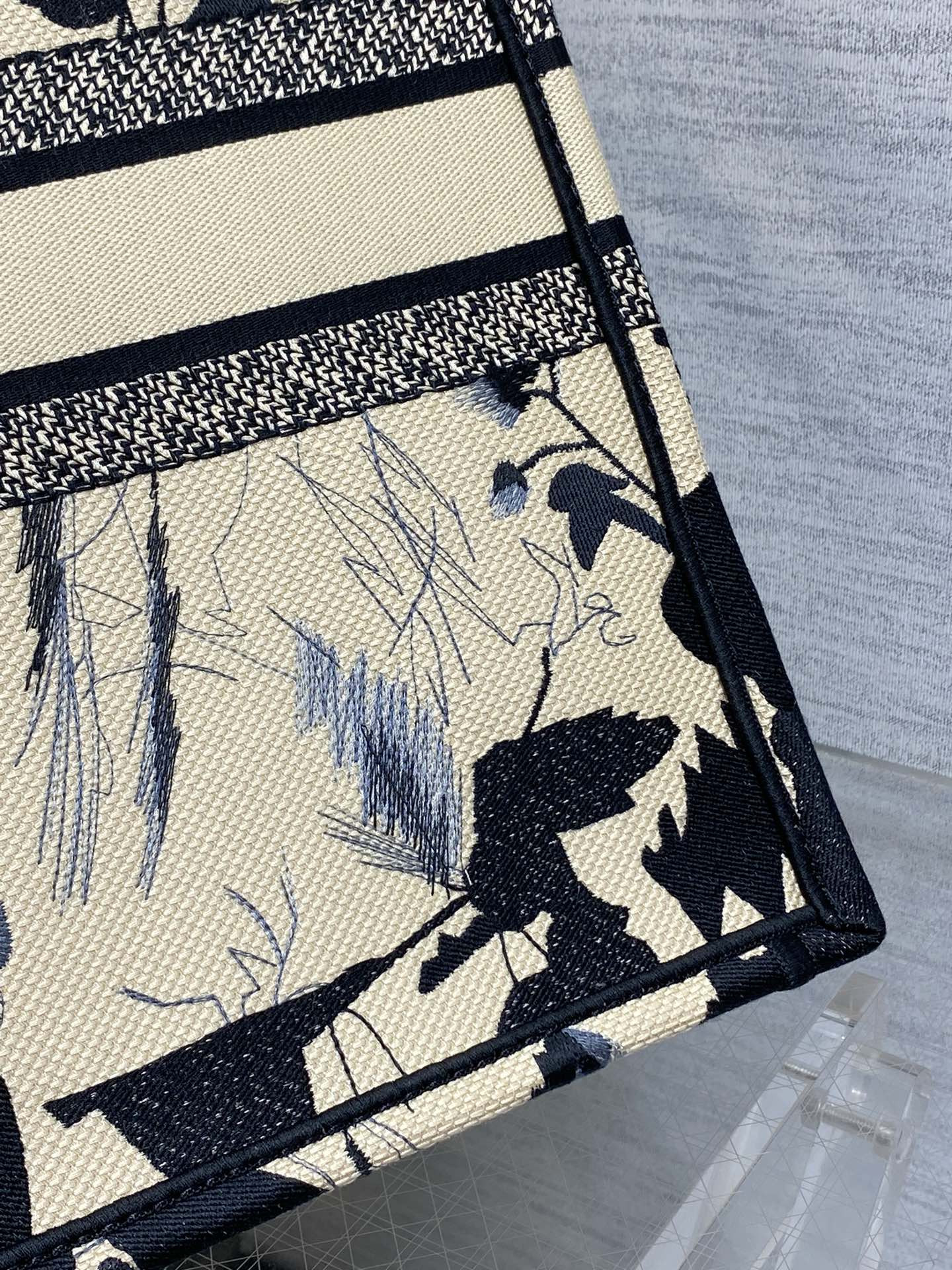 D*0r Tote 42 x 18 x 35cm