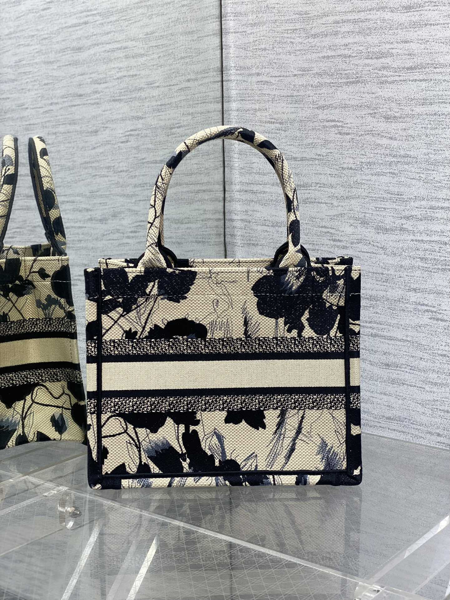 D*0r Tote 26 x 8 x 22cm