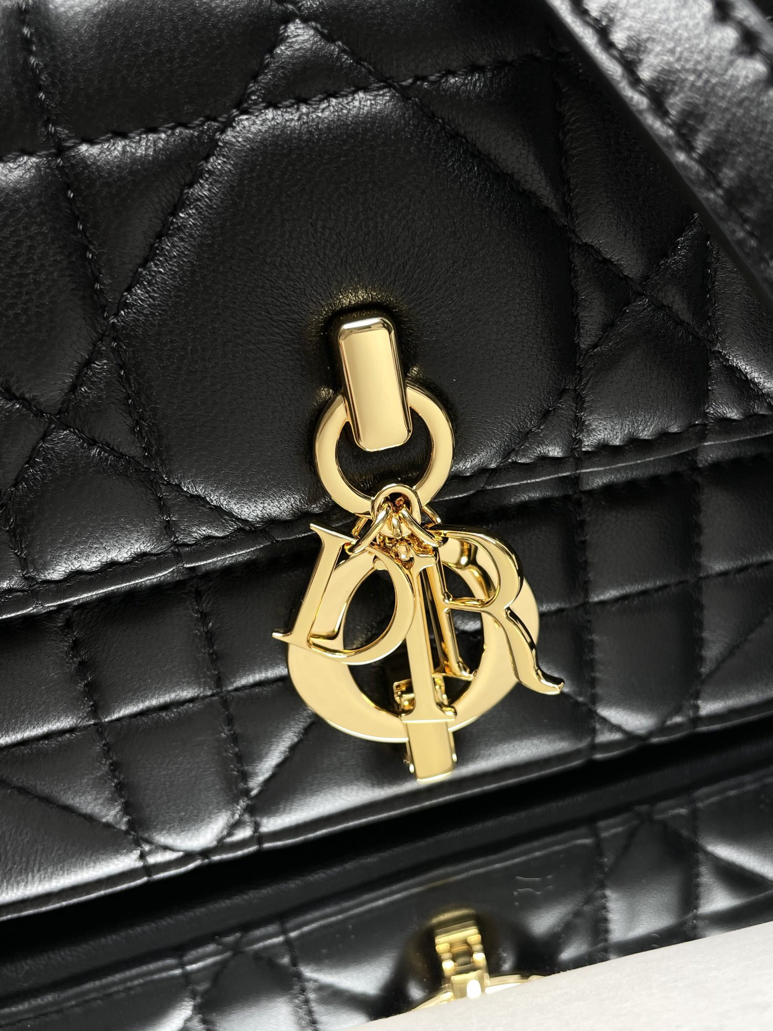 D*0r Miss Daisy Mini Bag 22 x 12.5 x 4 cm