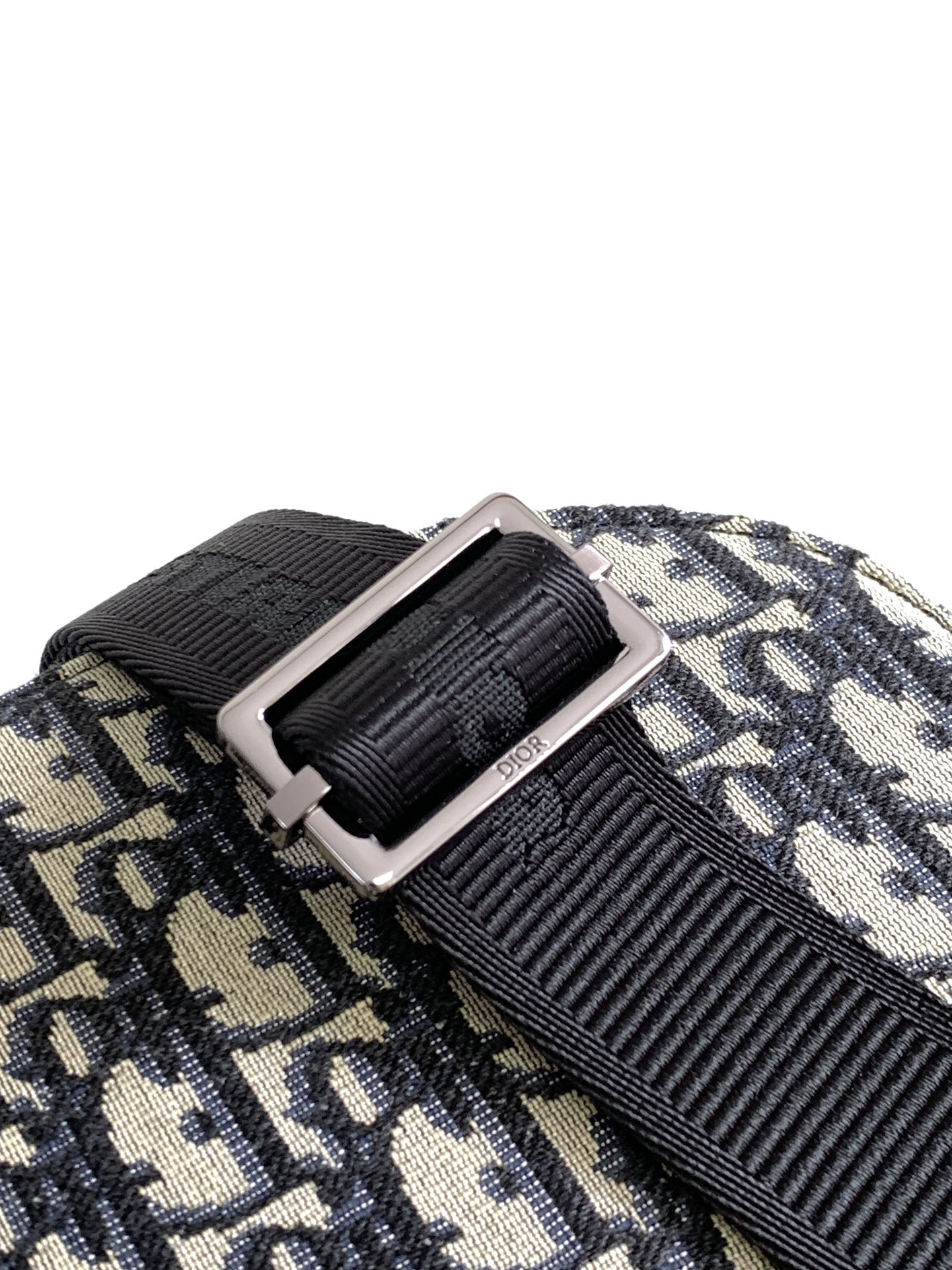 D*0r Saddle Messenger Bag 24 x 16.5 x 5.5 cm