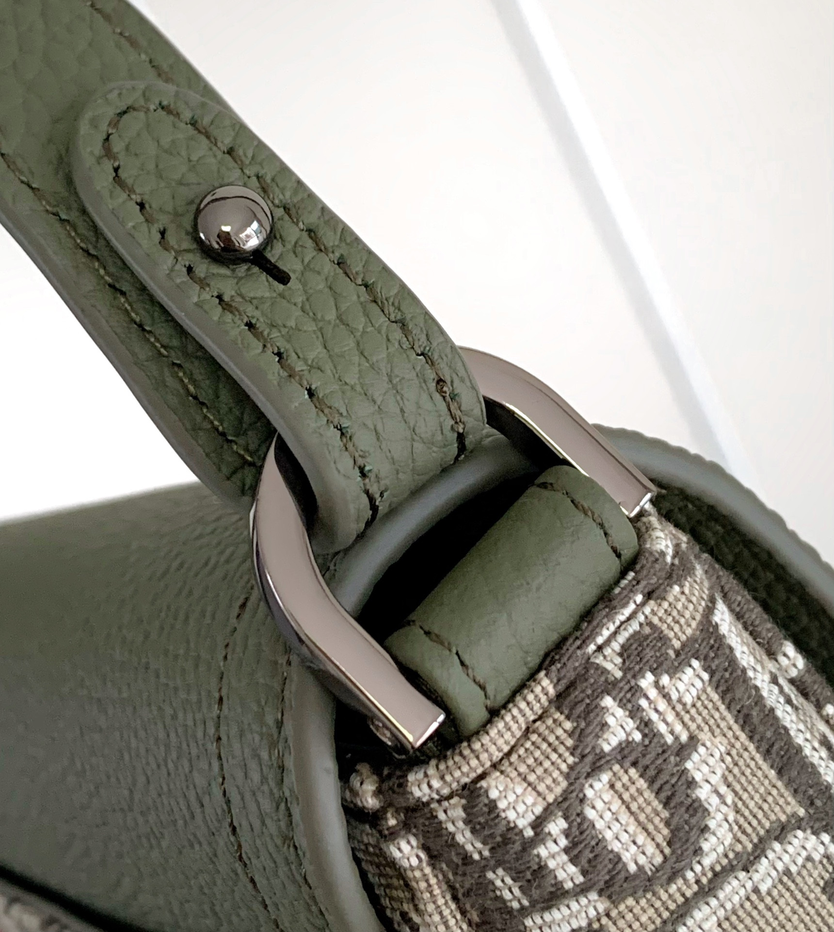 D*0r Saddle Messenger Bag 24 x 16.5 x 5.5 cm