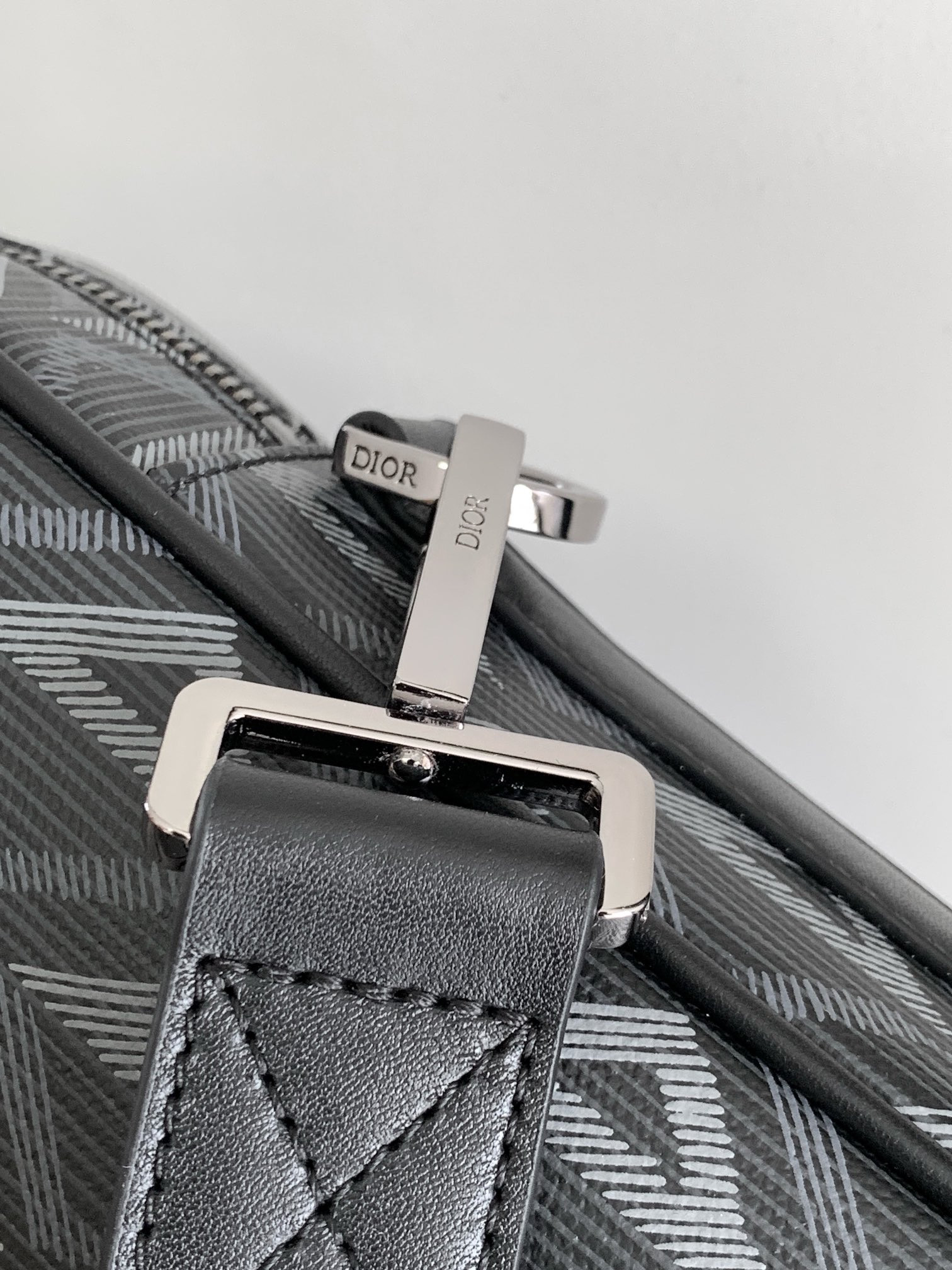 d*0r zipped briefcase black cd Di*m*nd canvas and black grained calfskin 37 x 28 x 6 cm