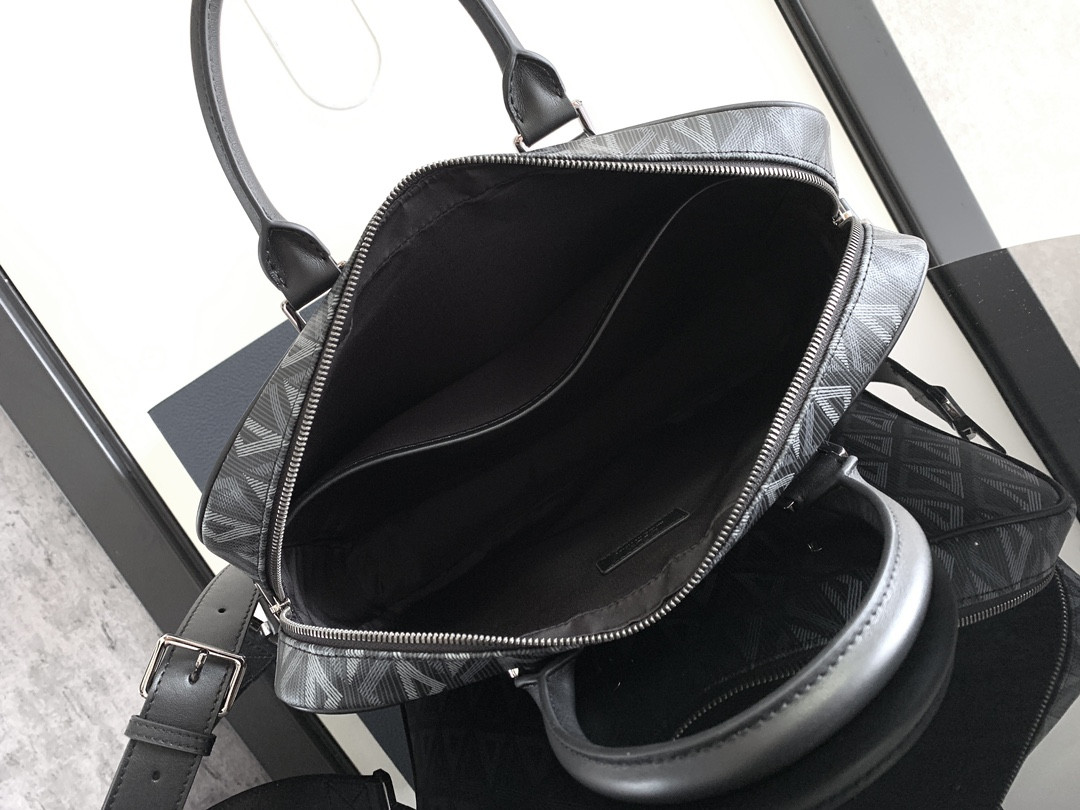 d*0r zipped briefcase black cd Di*m*nd canvas and black grained calfskin 37 x 28 x 6 cm
