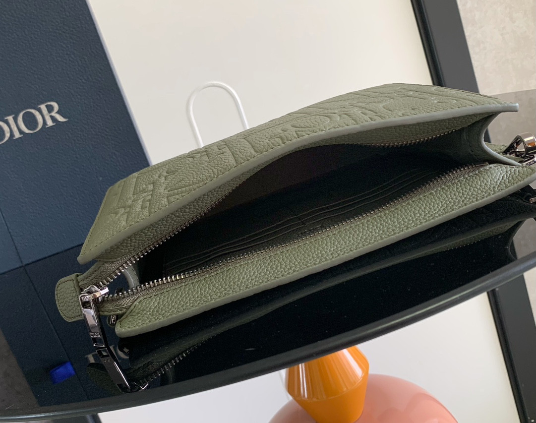 D*0r A5 Triangle Pouch 27 x 19.5 x 6 cm