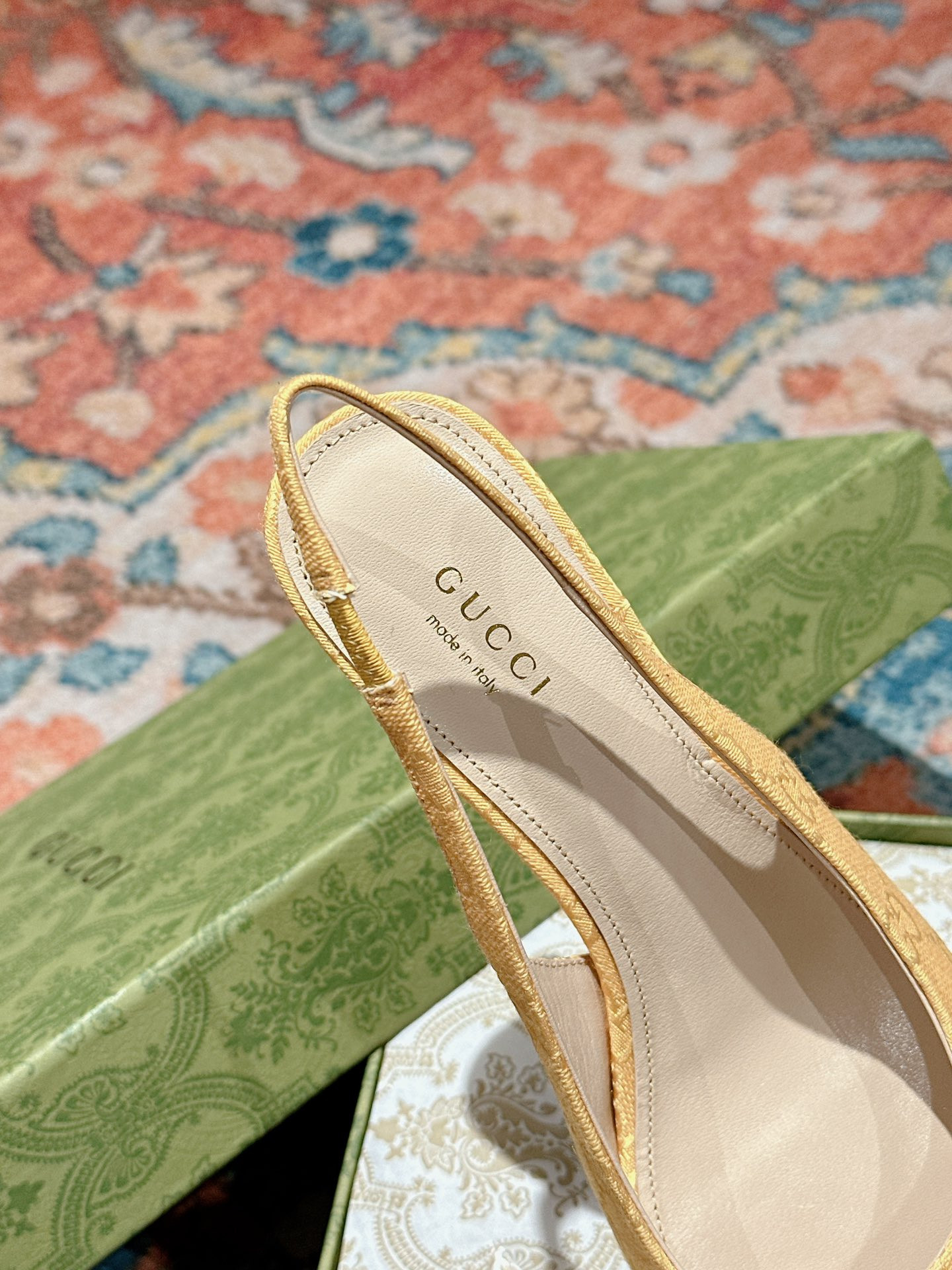 UA G*u*i HORSEBIT SLINGBACK PUMP LOW HEEL