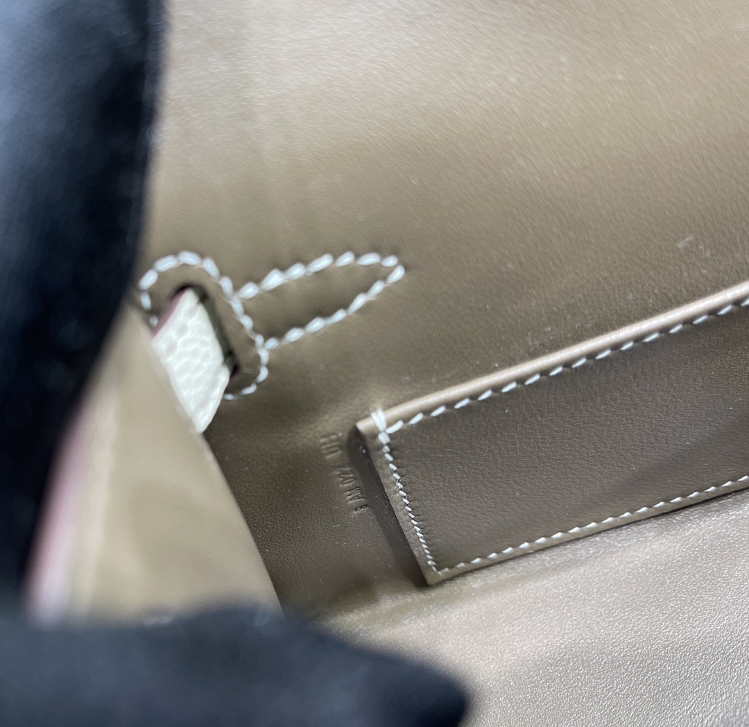 Hermès Mini Kelly 19 19×6×12CM