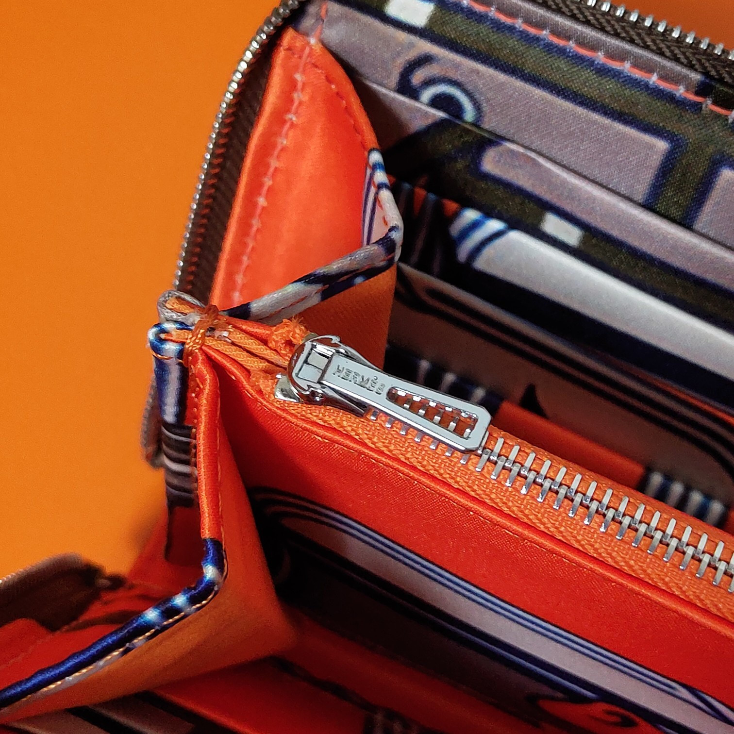 Hermès Long Wallet 20x11cm