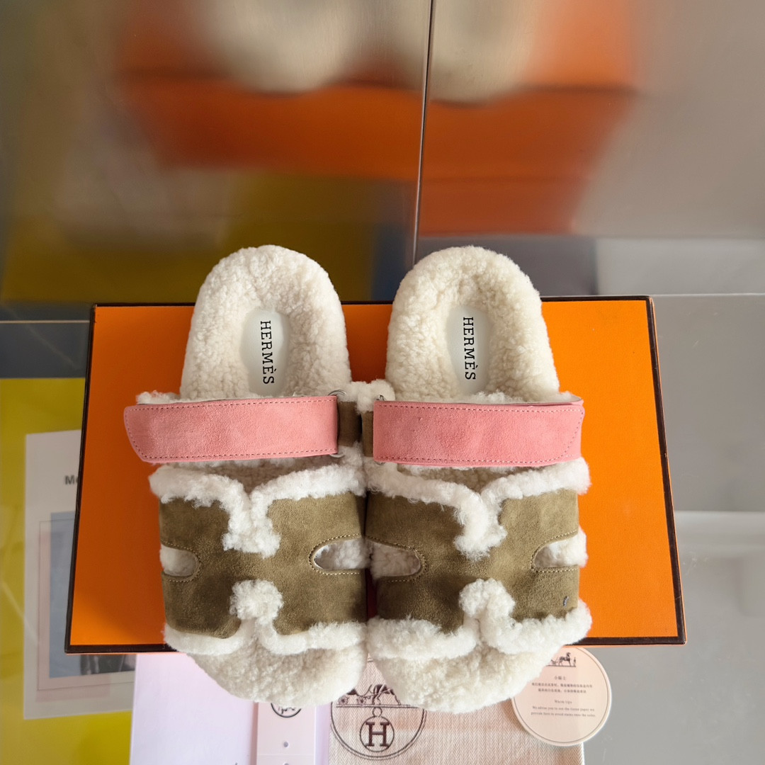 UA Hermès Chypre sandal