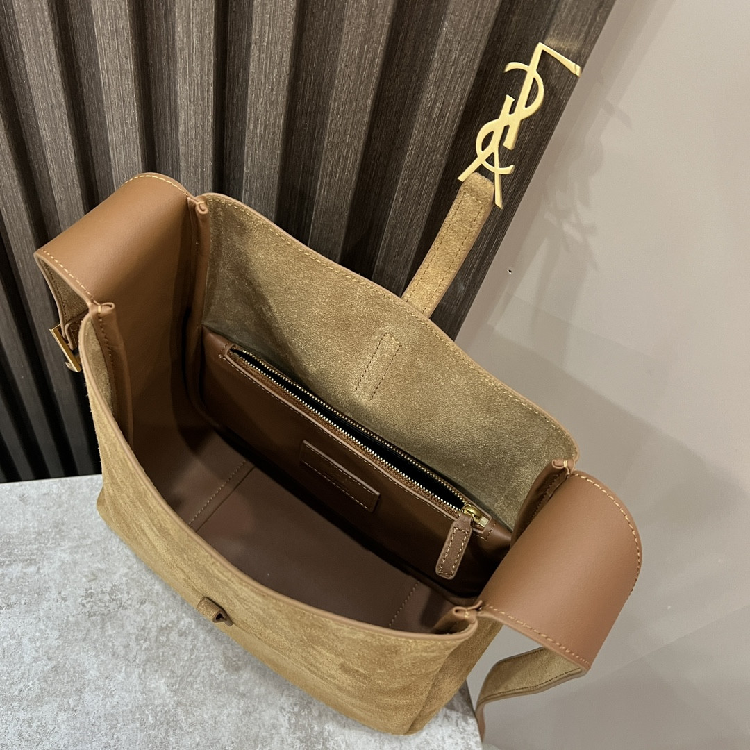 Y*L LE 5 À 7 23x22x8cm