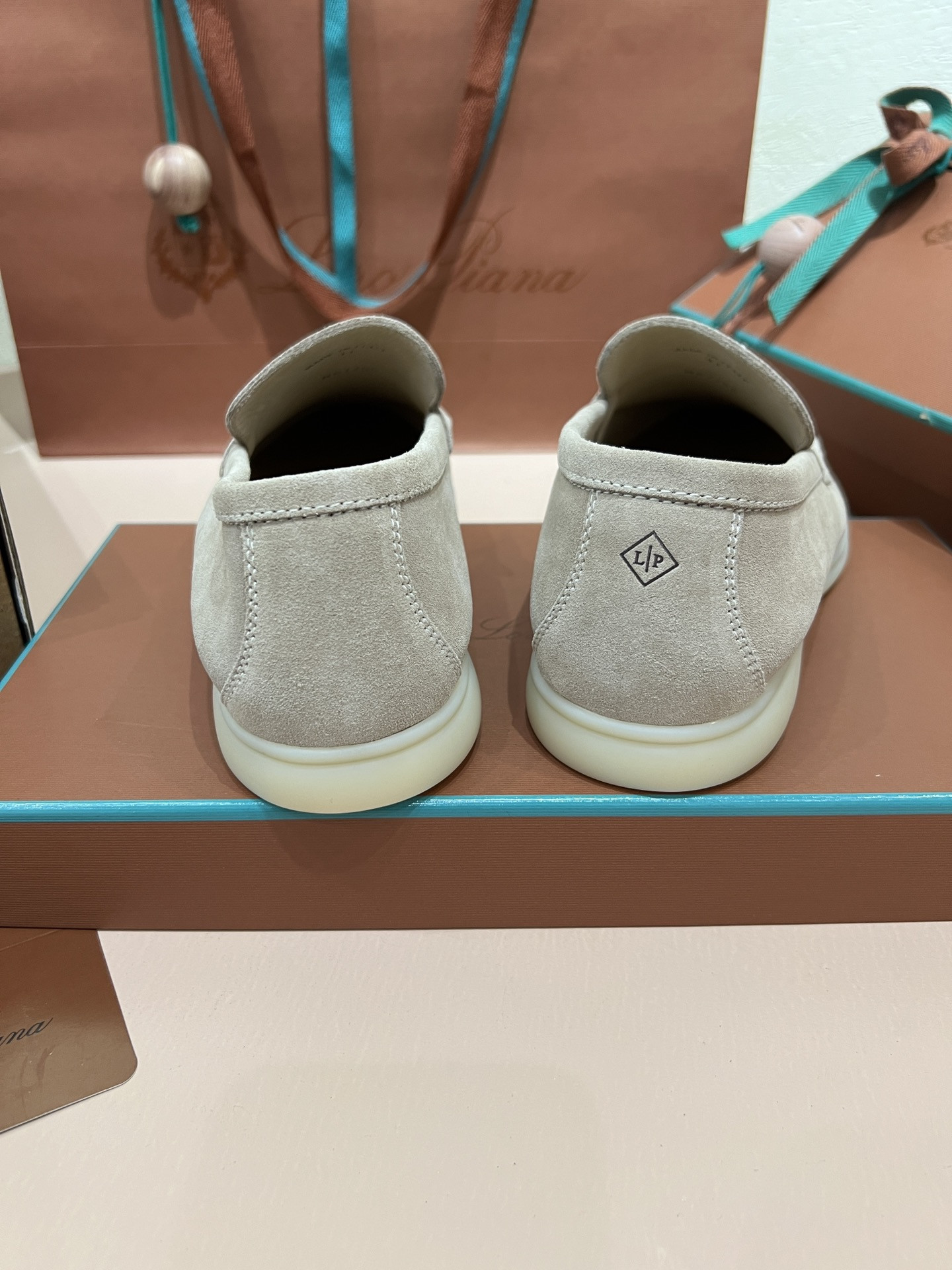 UA L**o p*ana Summer Walk Loafers