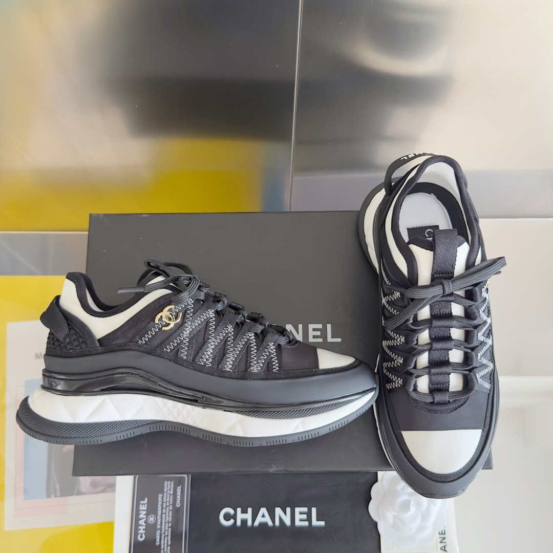 UA Ch*el SNEAKER