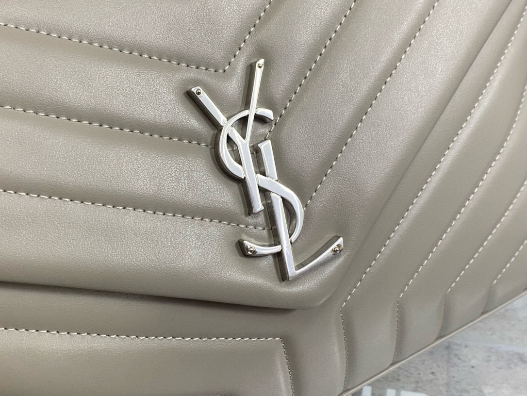 Y*L LOULOU QUILTED LEATHER 32x22x9cm