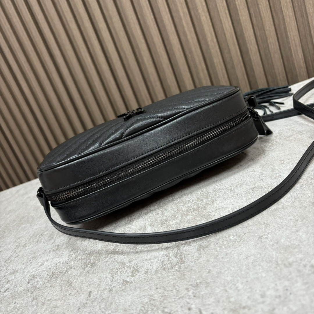 Y*L LOU camera bag in quilted leather 23x16x6cm