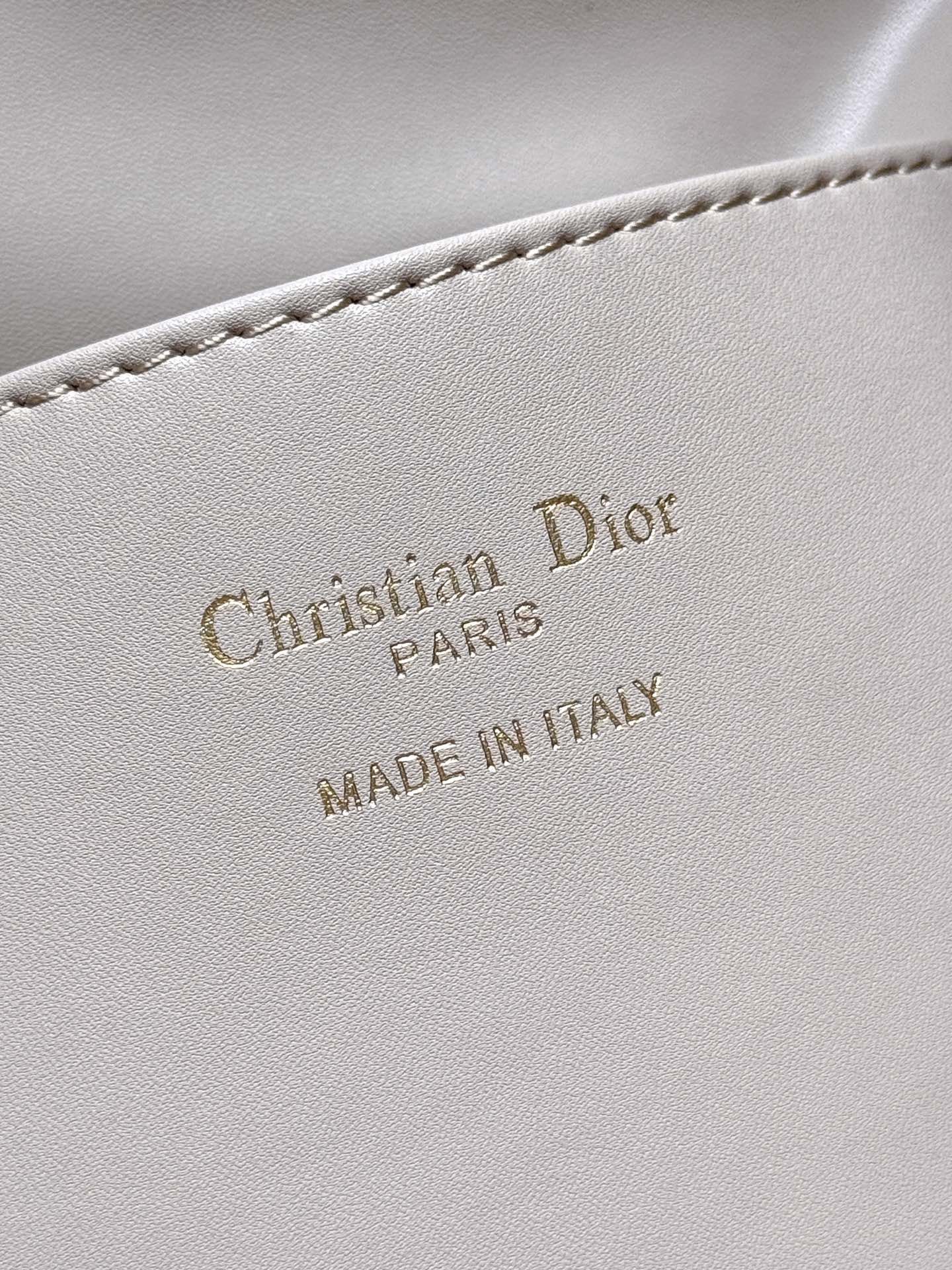 D*0r Caro Backpack Medium 23 x 26.7 x 12.5 cm