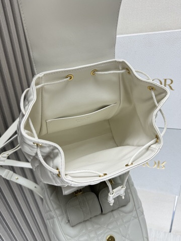 D*0r Caro Backpack Medium 23 x 26.7 x 12.5 cm