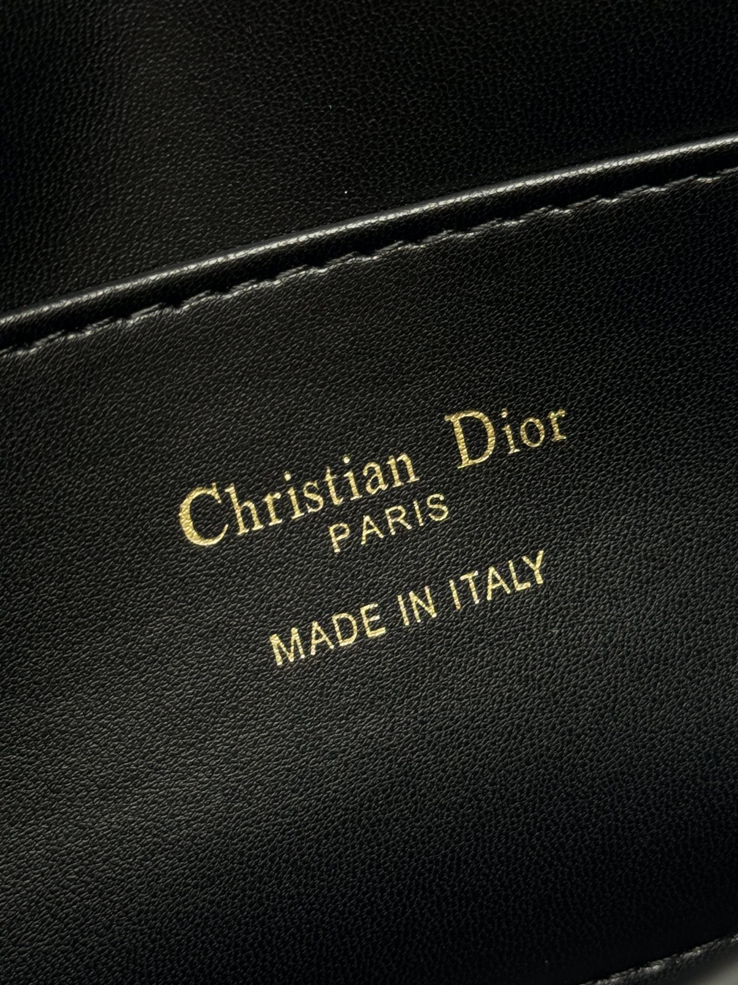 D*0r Miss D*0r flap bag 22 x 11 x 6 cm(Patent Calfskin)