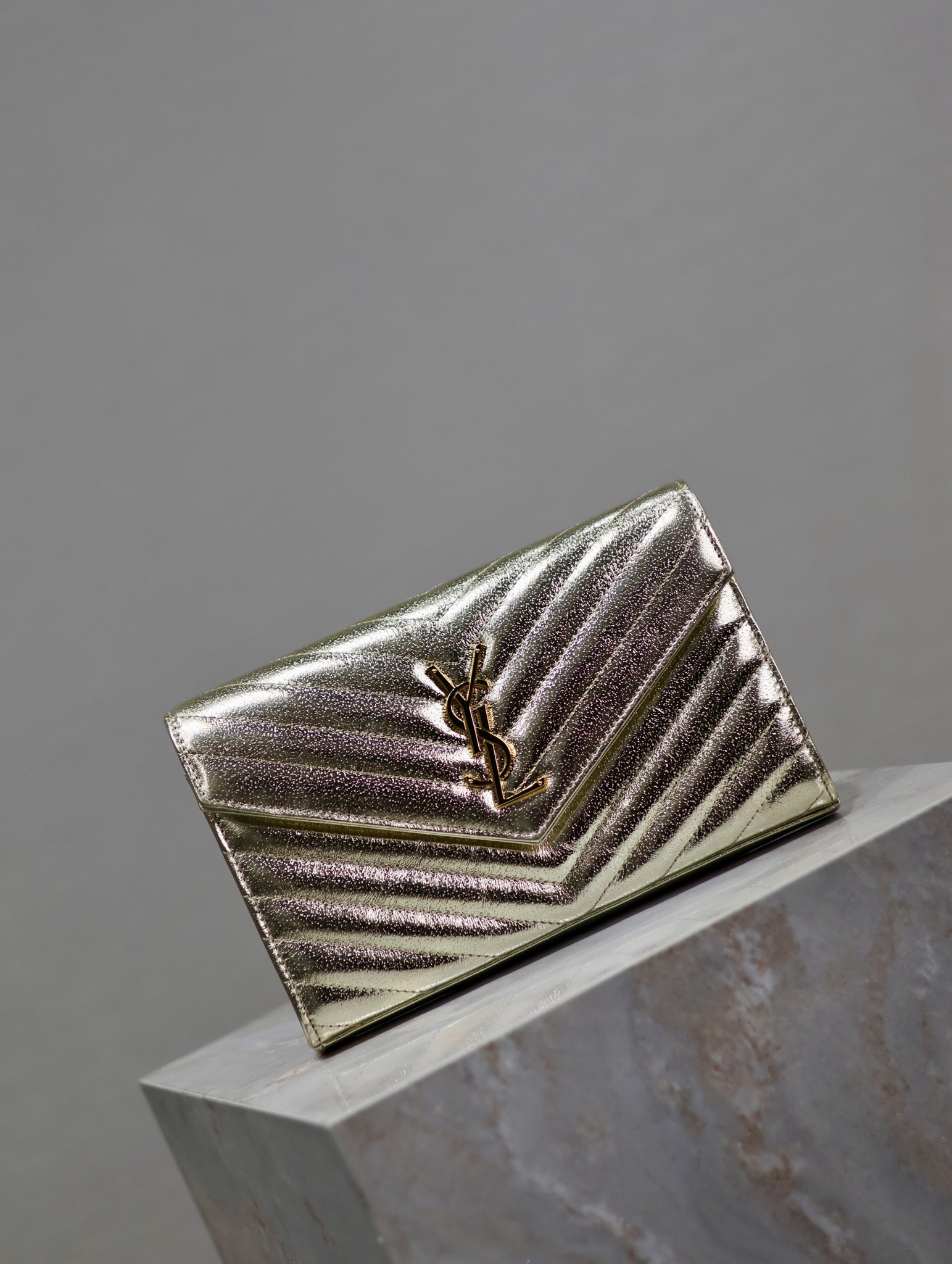 Y*L Cassandra Monogram Classic Chain Wallet 22.5 x 14 x 4cm