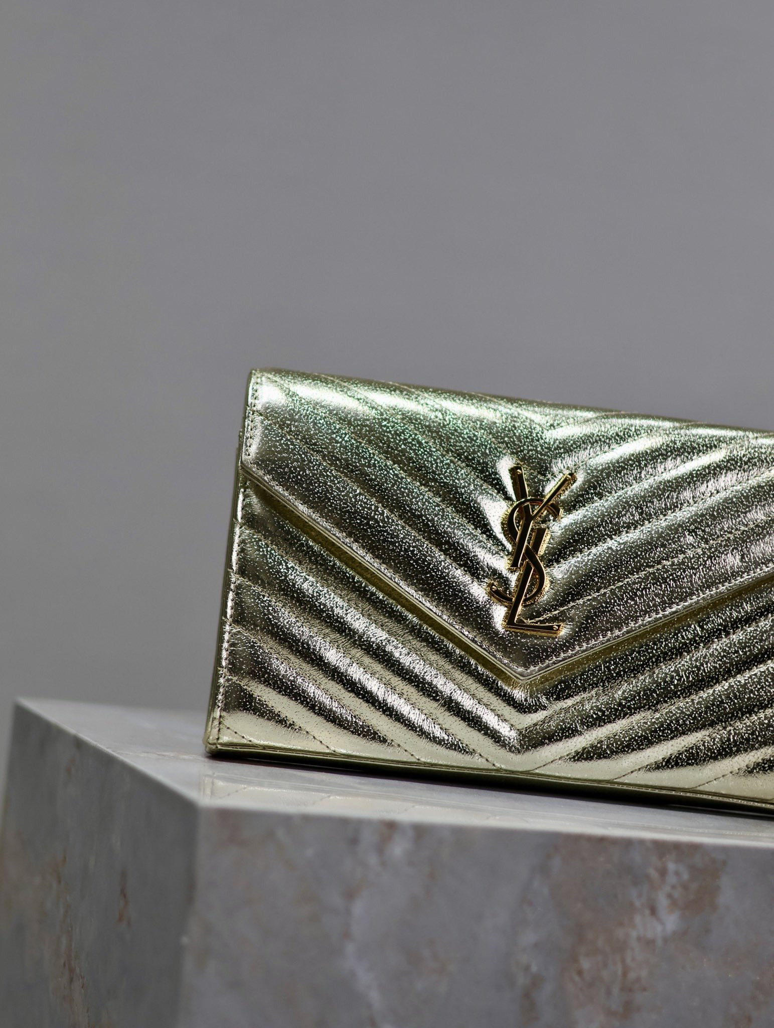 Y*L Cassandra Monogram Classic Chain Wallet 22.5 x 14 x 4cm