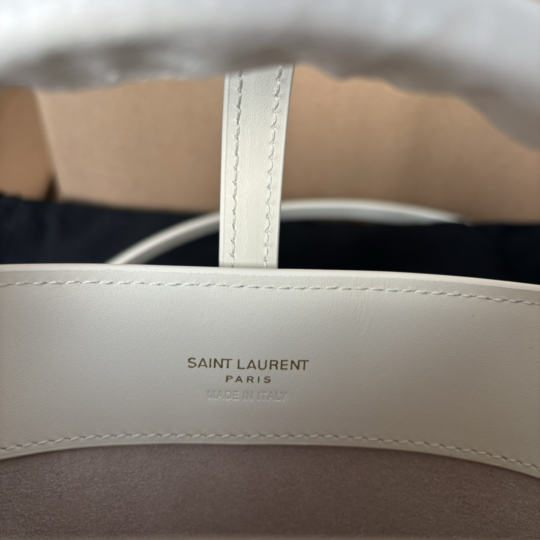 Y*L LE 37 Mini (Shiny Leather)  15x13x6cm