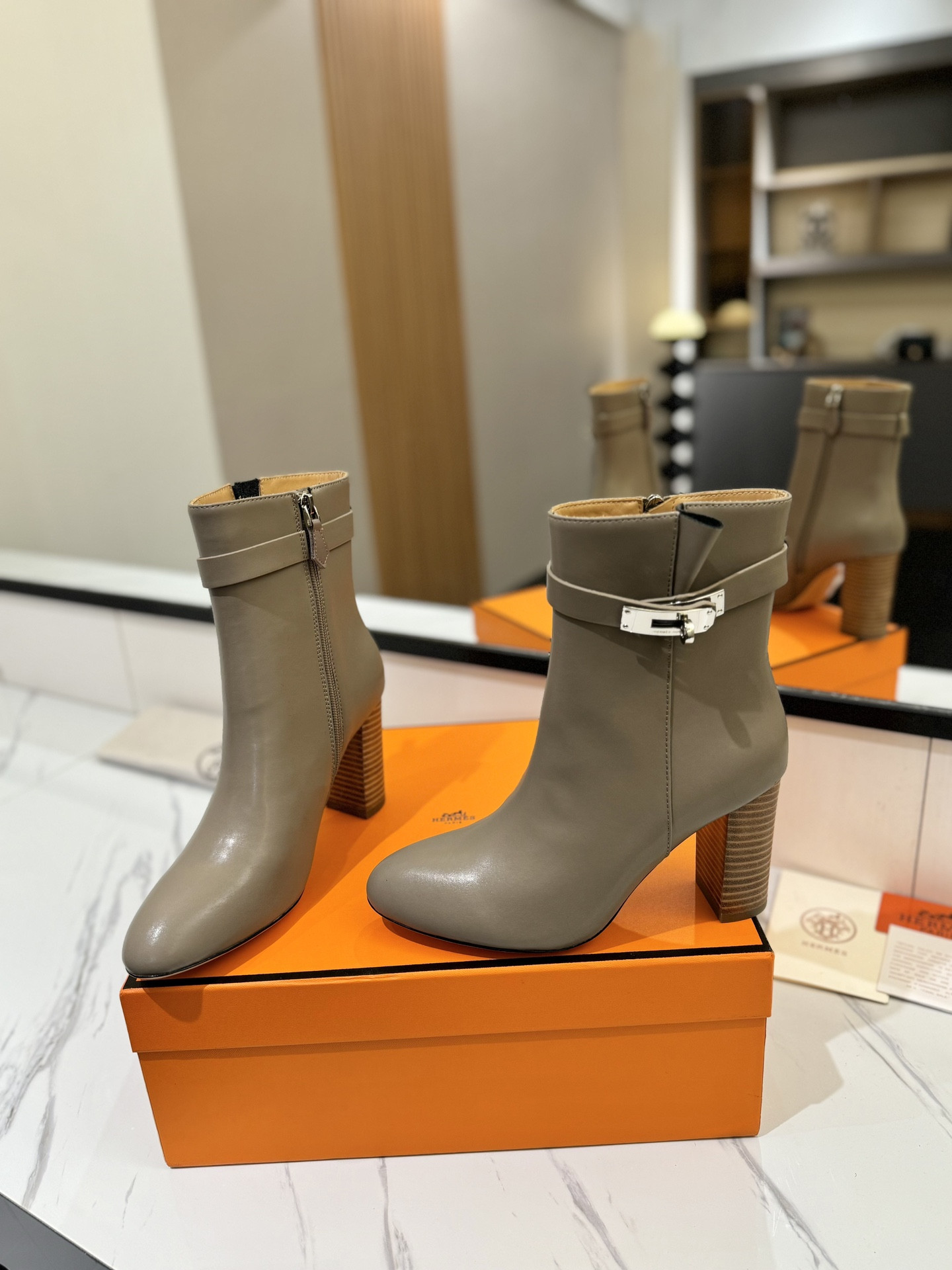 UA Hermès Kelly Jumping Boots