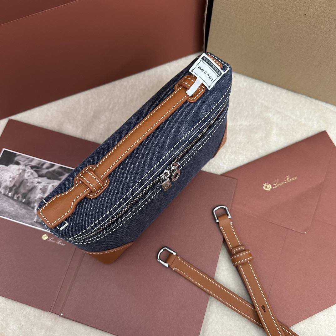 L**o p*ana Extra Pocket L19 Cotton 11 x 19 x 6.5 cm