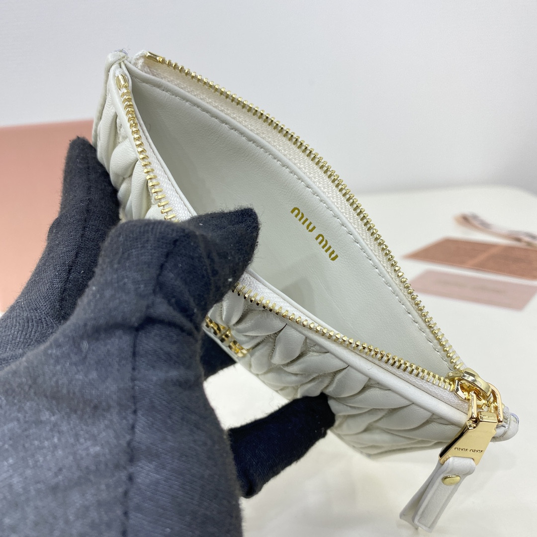 Miu Miu Matelassé nappa leather card holder 8X15cm
