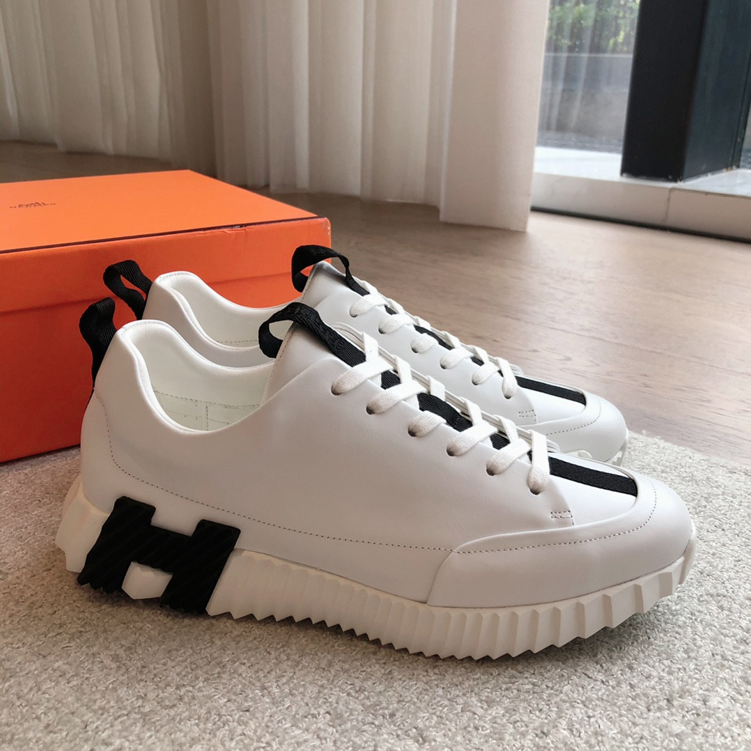 UA Hermès Bouncing Sneaker