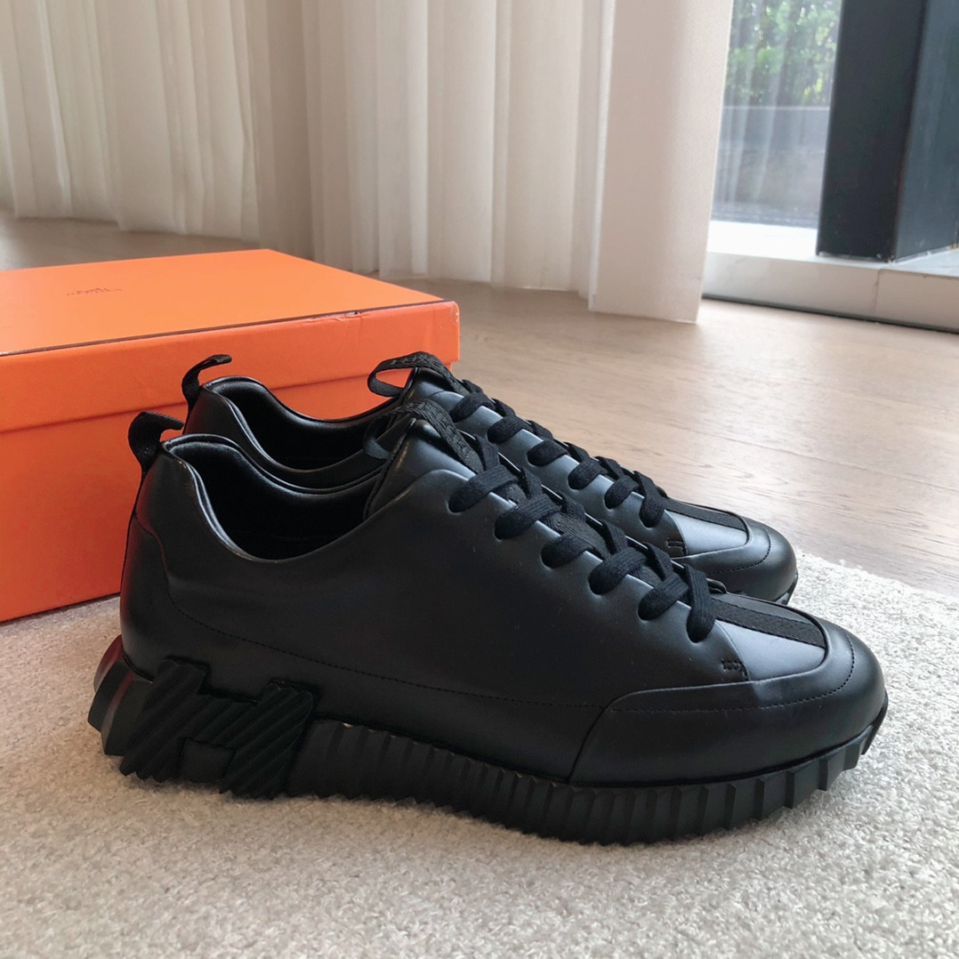 UA Hermès Bouncing Sneaker