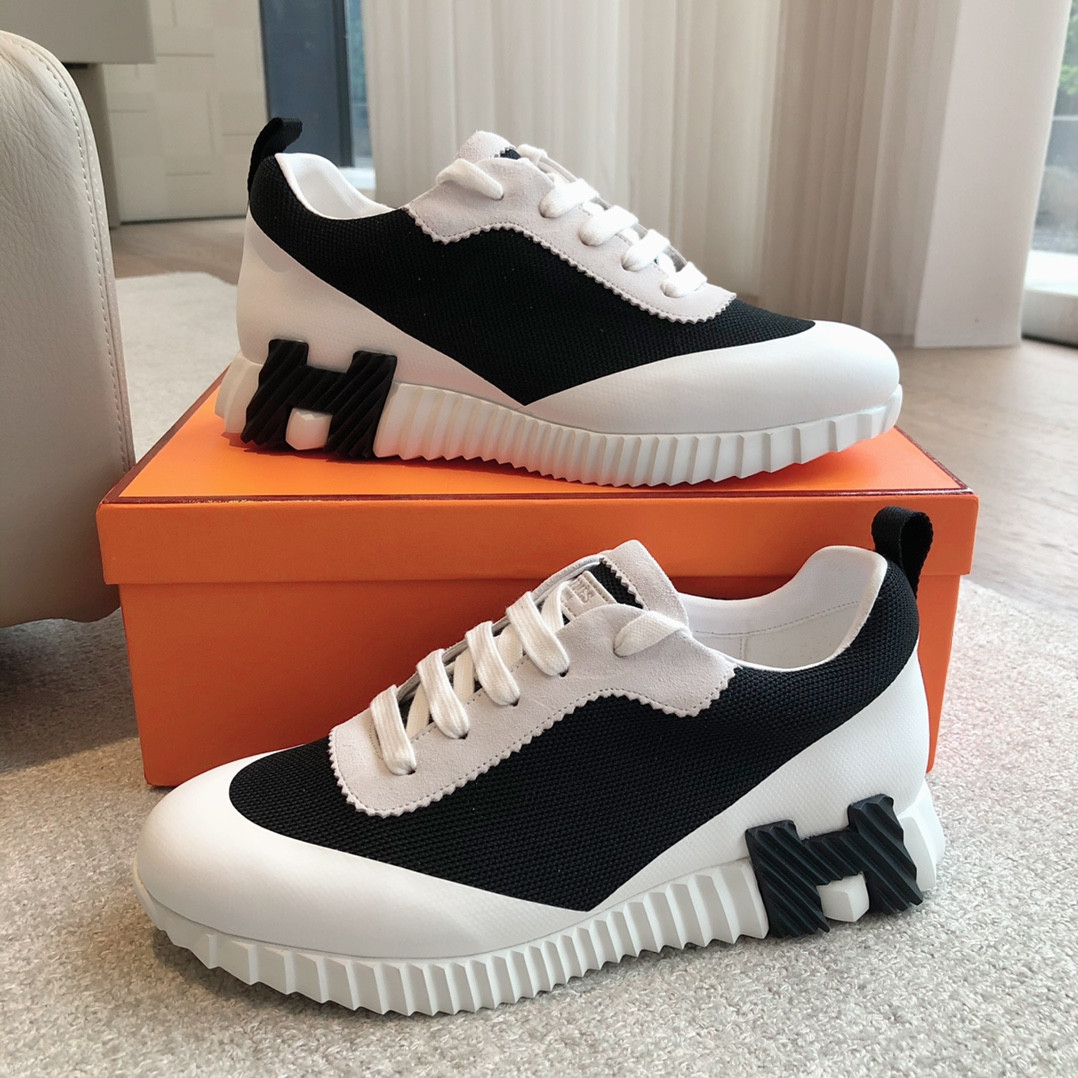 UA Hermès Bouncing Sneaker
