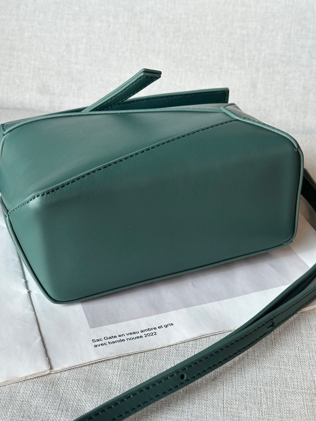 L0ew* Mini Puzzle bag in classic calfskin 18x12.5x8cm