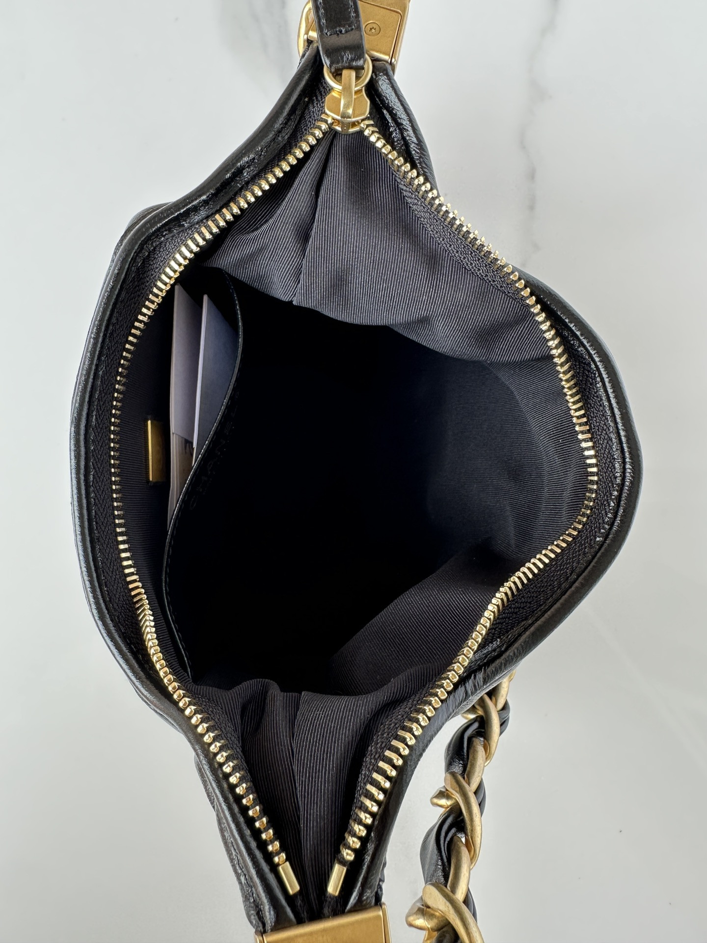 Ch*el Hobo Handbag 22×22×9cm