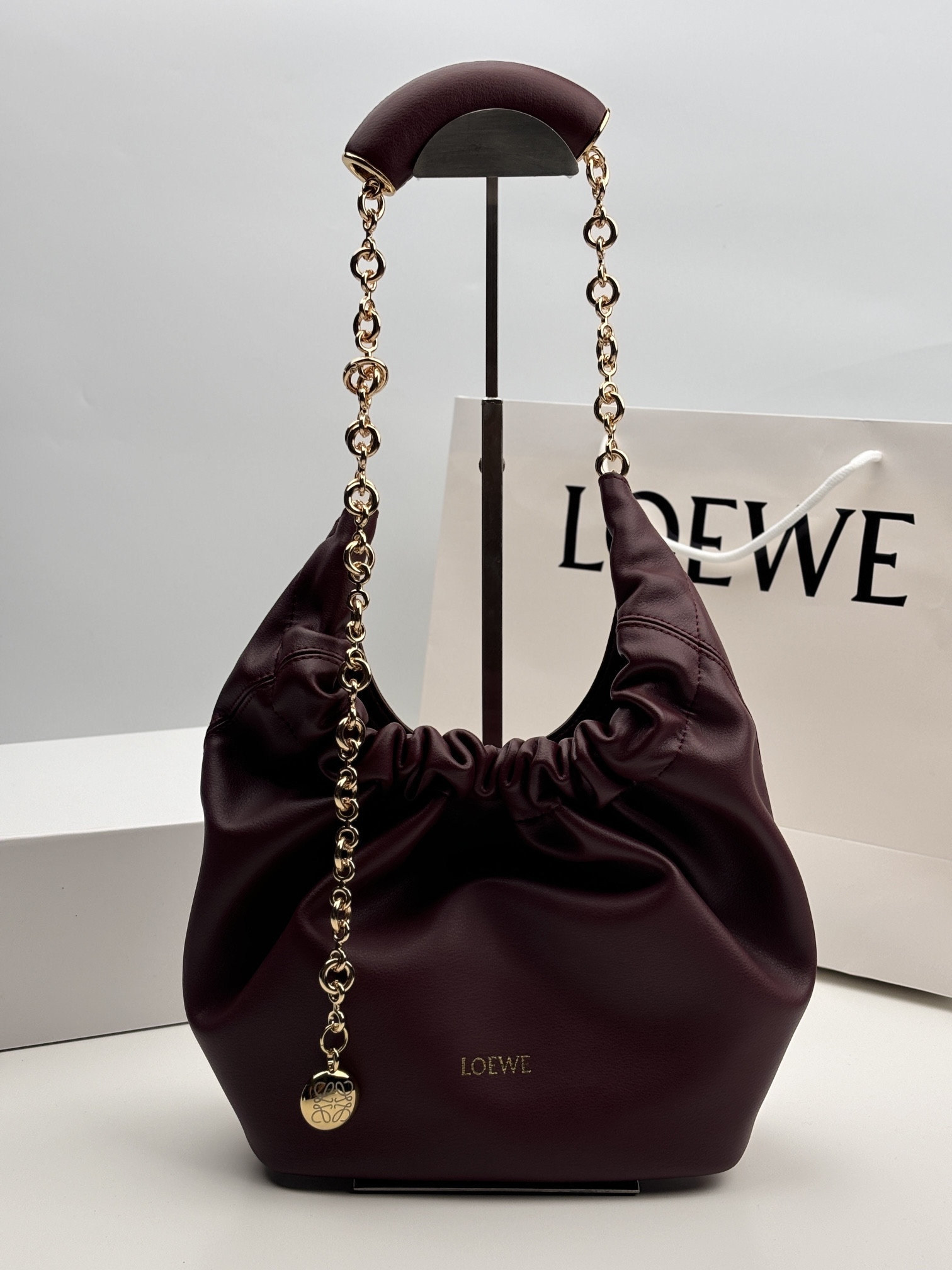 L0ew* Medium Squeeze bag in mellow nappa lambskin 34x33x13.5cm