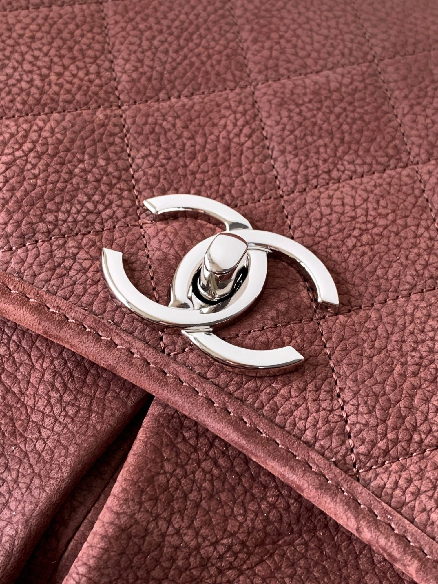 Ch*el Shopping Bag 34x25x10cm