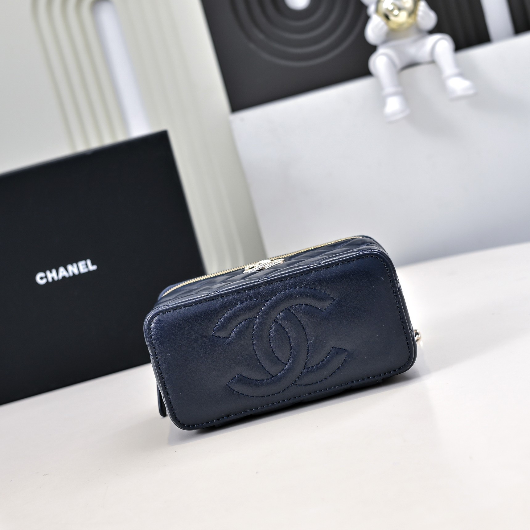 Ch*el Clutch With Chain 17cm