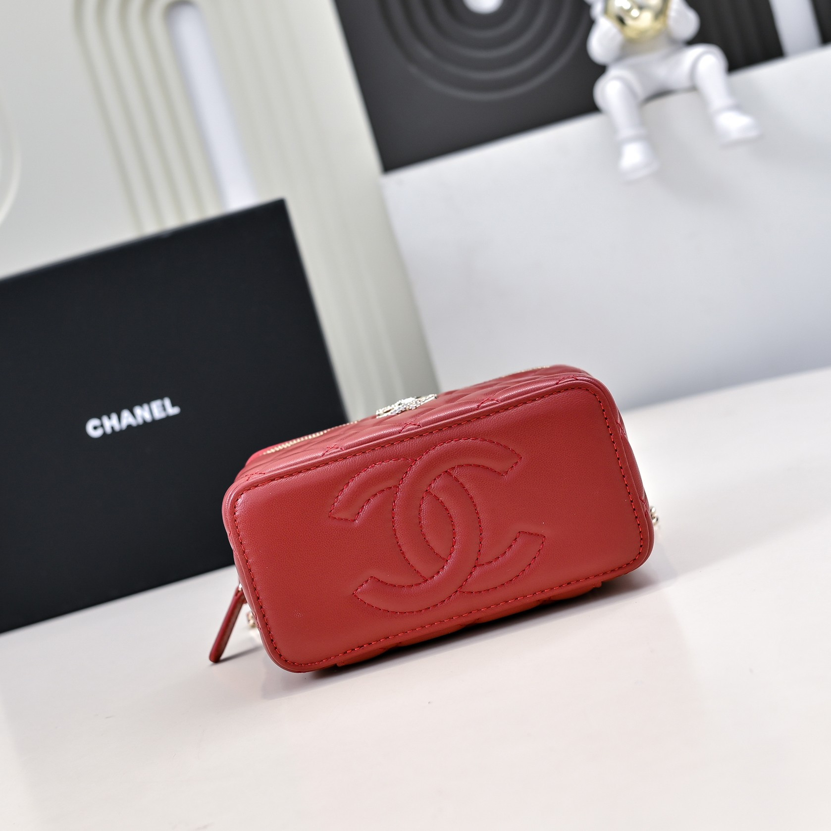 Ch*el Clutch With Chain 17cm