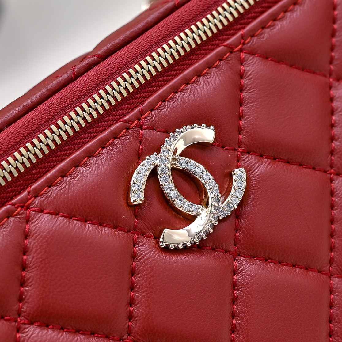 Ch*el Clutch With Chain 17cm