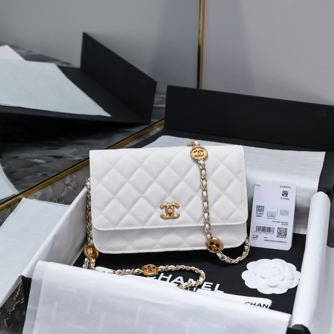 Ch*el WOC CLASSIC WALLET ON CHAIN 19cm