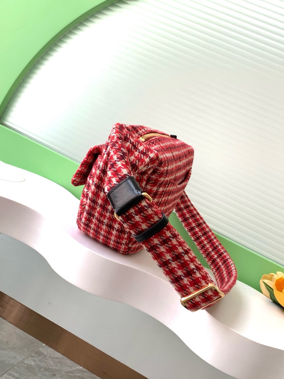 Ch*el Large Hobo Bag 18x30x8cm