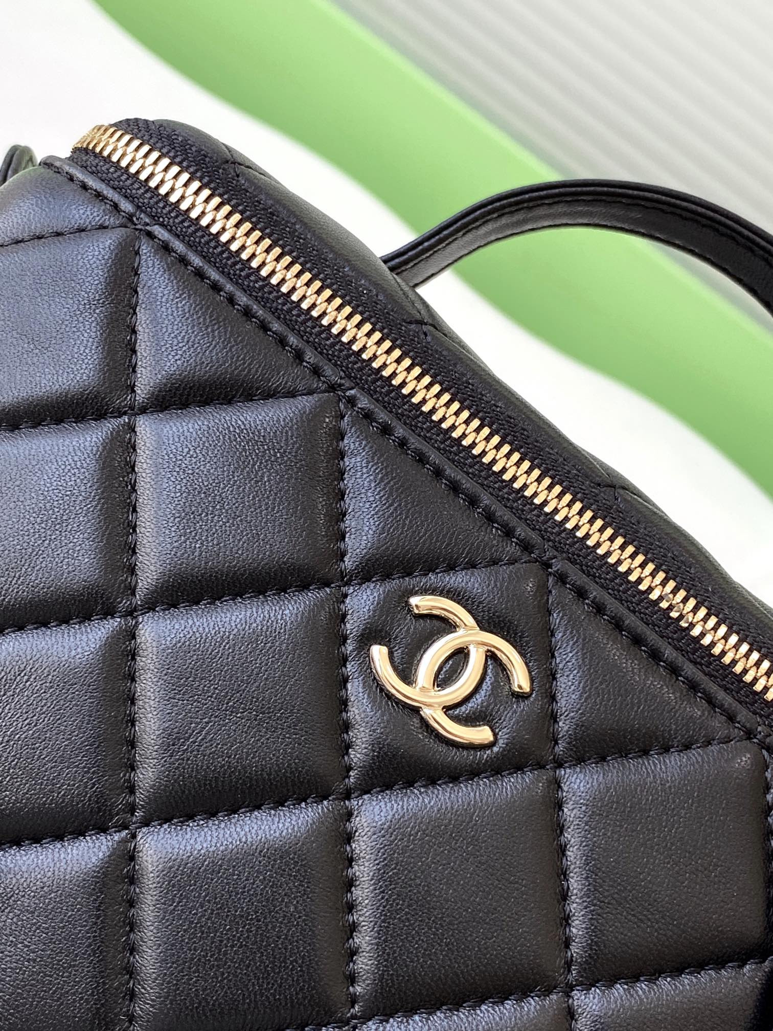 Ch*el Vanity Case 14x23x9cm