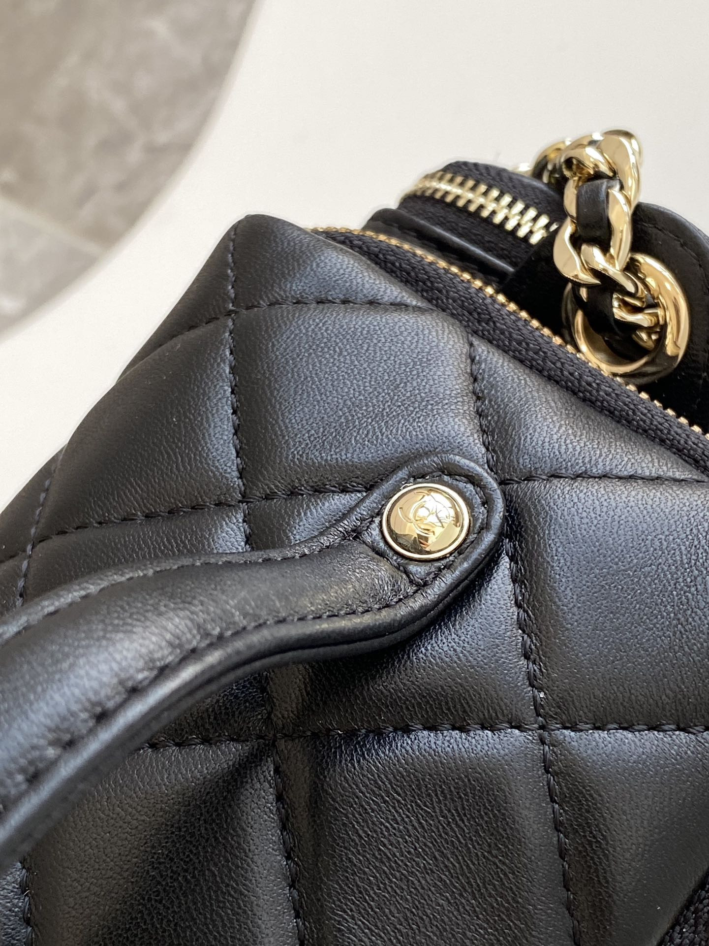 Ch*el Vanity Case 14x23x9cm