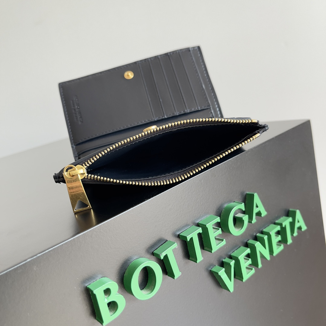 Bo*te*ga Ve*ne*ta Medium Intrecciato Bi-Fold Zip Wallet 14.5x9.3x2cm