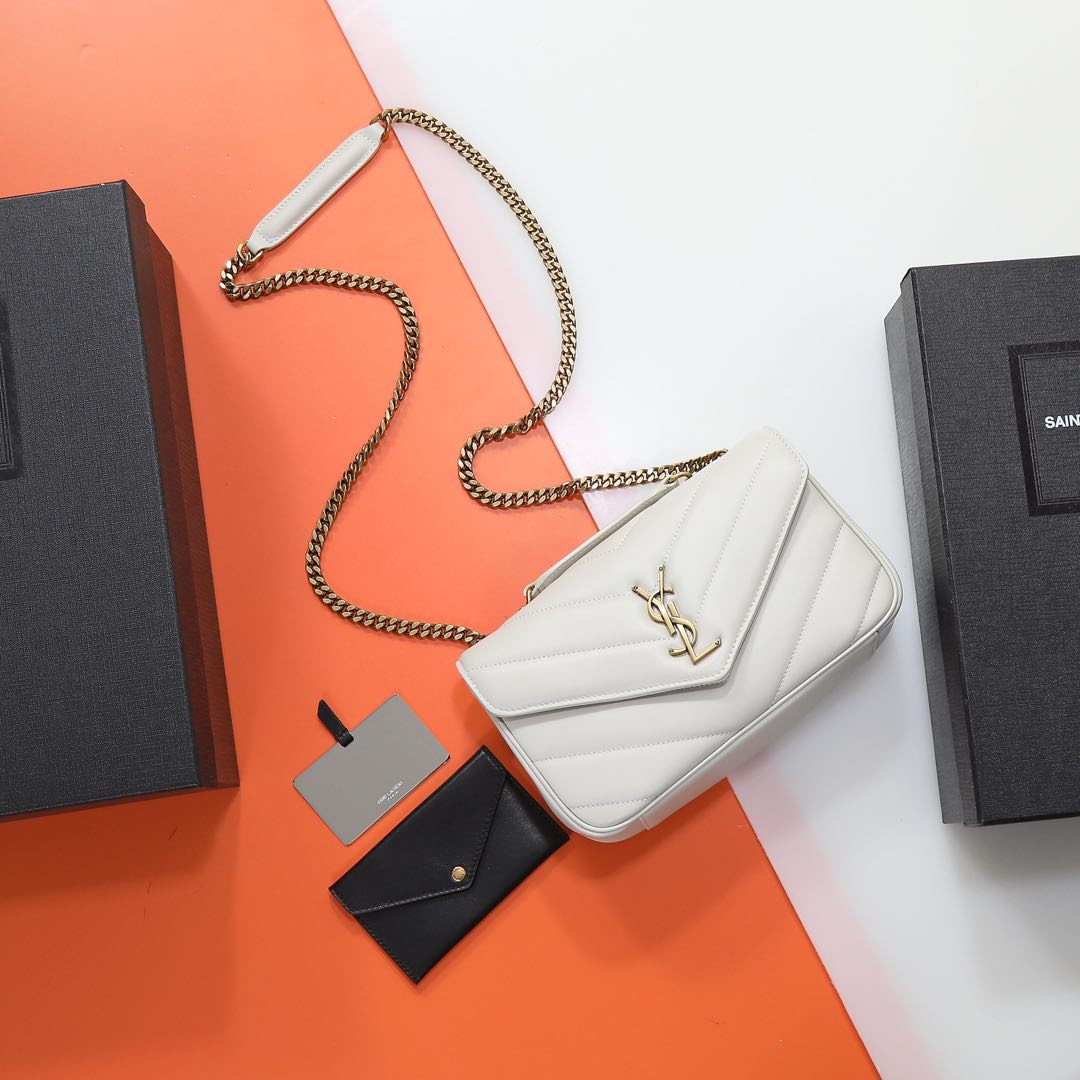 Y*L LOULOU small in MATELASSÉ lambskin 24x14x6cm