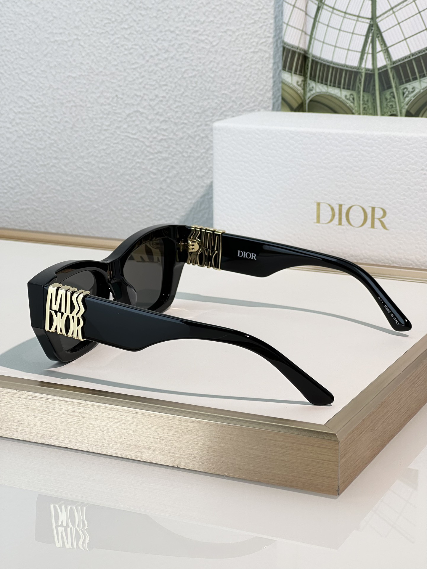 D*0r Glasses S1F 56-17-140