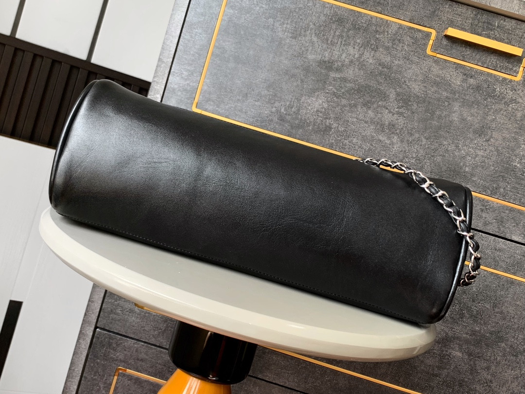 Ch*el OHANEL hobo bag 40x30x15cm