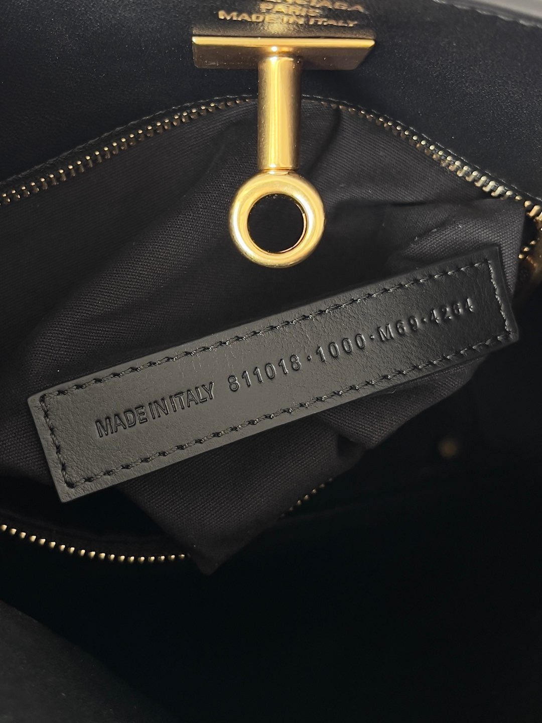 Ba*len*cia*ga Bel Air Hobo 26.9×25.9×9.9cm 811018m