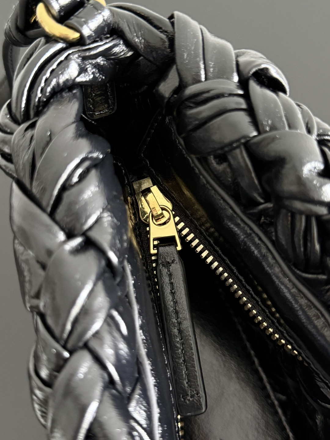 Bo*te*ga Ve*ne*ta Kalimero cha cha 28.5x15x6cm 785780