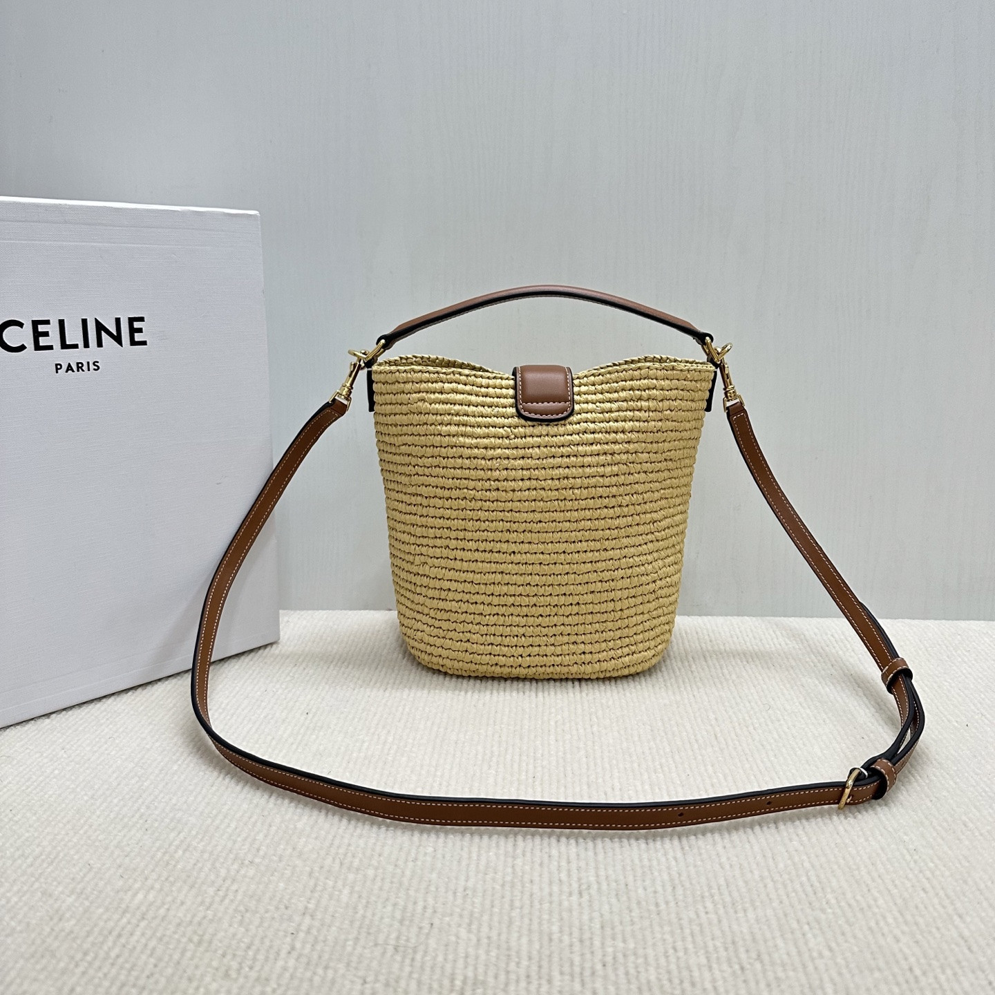 Ce**e MINI BUCKET L0*isE IN RAFFIA 13.5x16x10cm