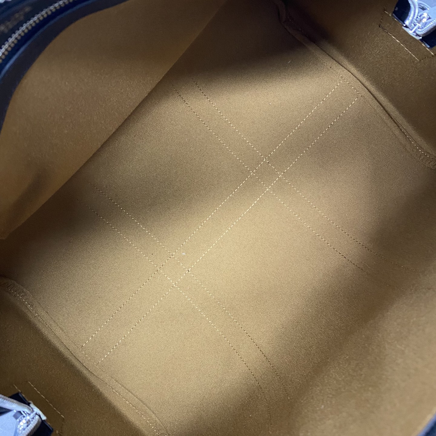 Ce**e LARGE BOSTON in Triomphe Canvas & calfskin 33x20x24cm