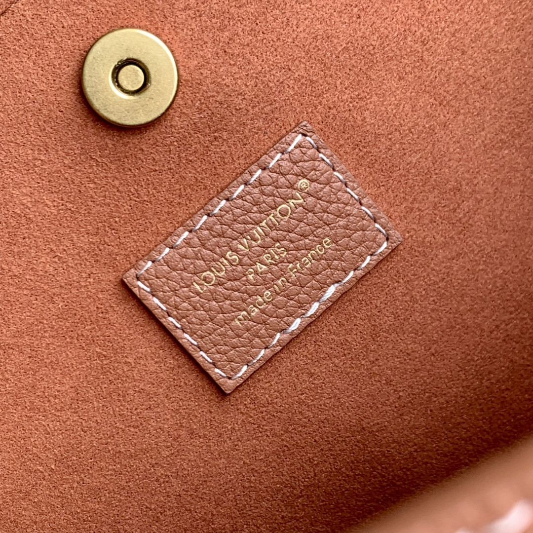 LV Low Key All In BB M14416 16x18x12cm