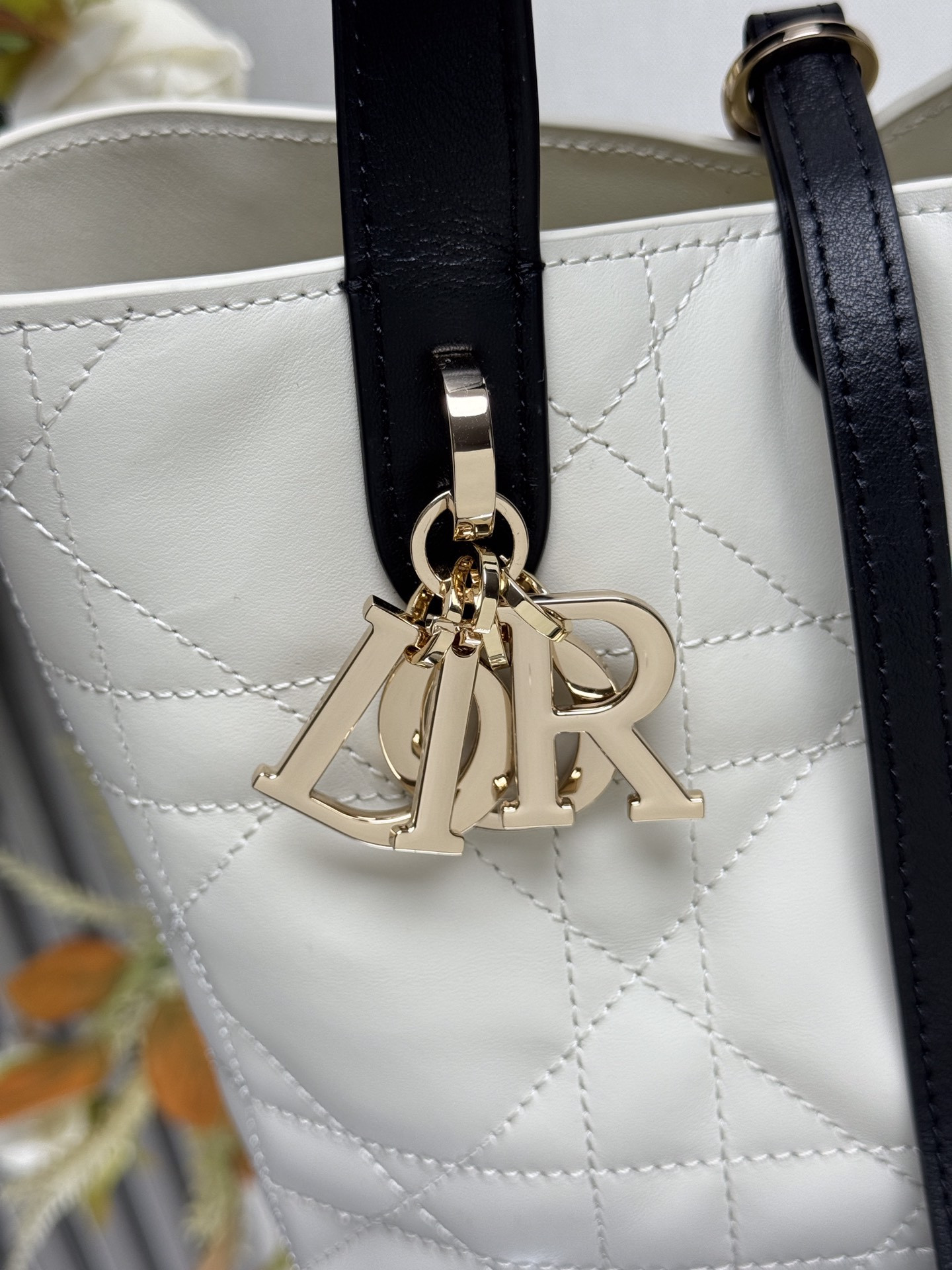 D*0r Small D*0r Toujours Vertical Bag 18.5x18.5x12cm